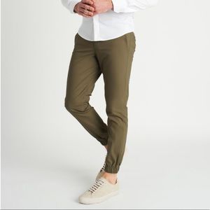 Kit and Ace Commute Joggers - colour: sage